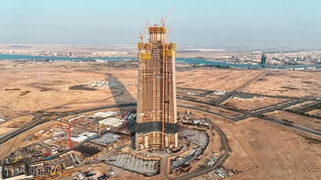 Construction project in Jeddah requiring crane hire — MYCRANE