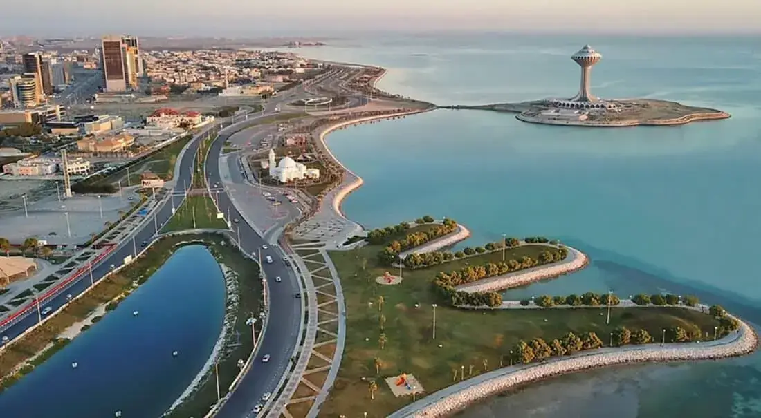 Construction project in Khobar requiring crane hire — MYCRANE